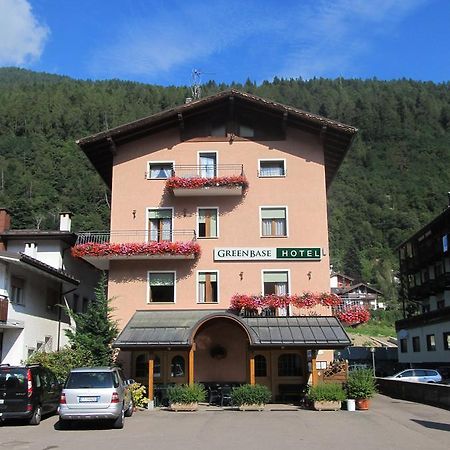 Green Base Hotel B&B Мале Екстер'єр фото
