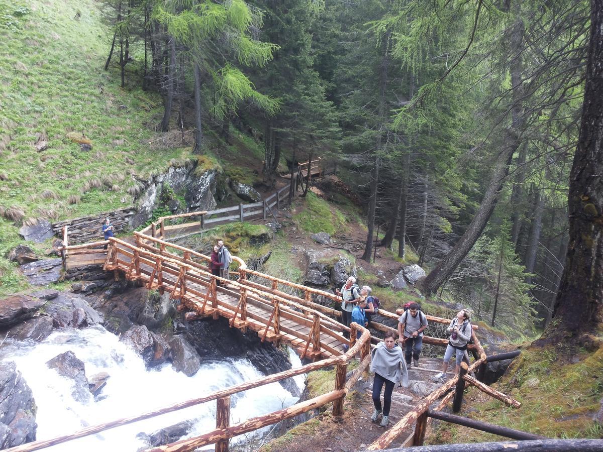 Green Base Hotel B&B Мале Екстер'єр фото