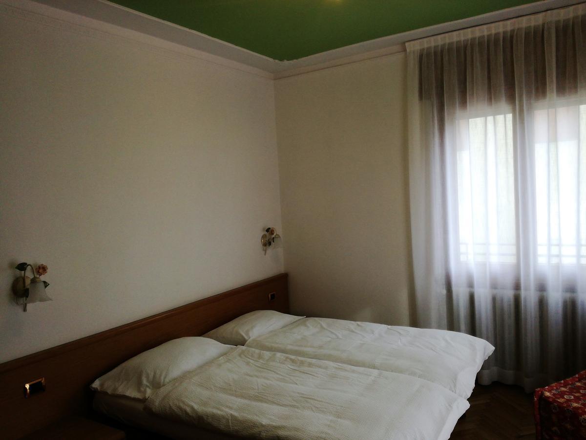Green Base Hotel B&B Мале Екстер'єр фото