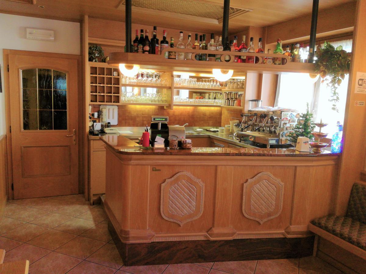 Green Base Hotel B&B Мале Екстер'єр фото